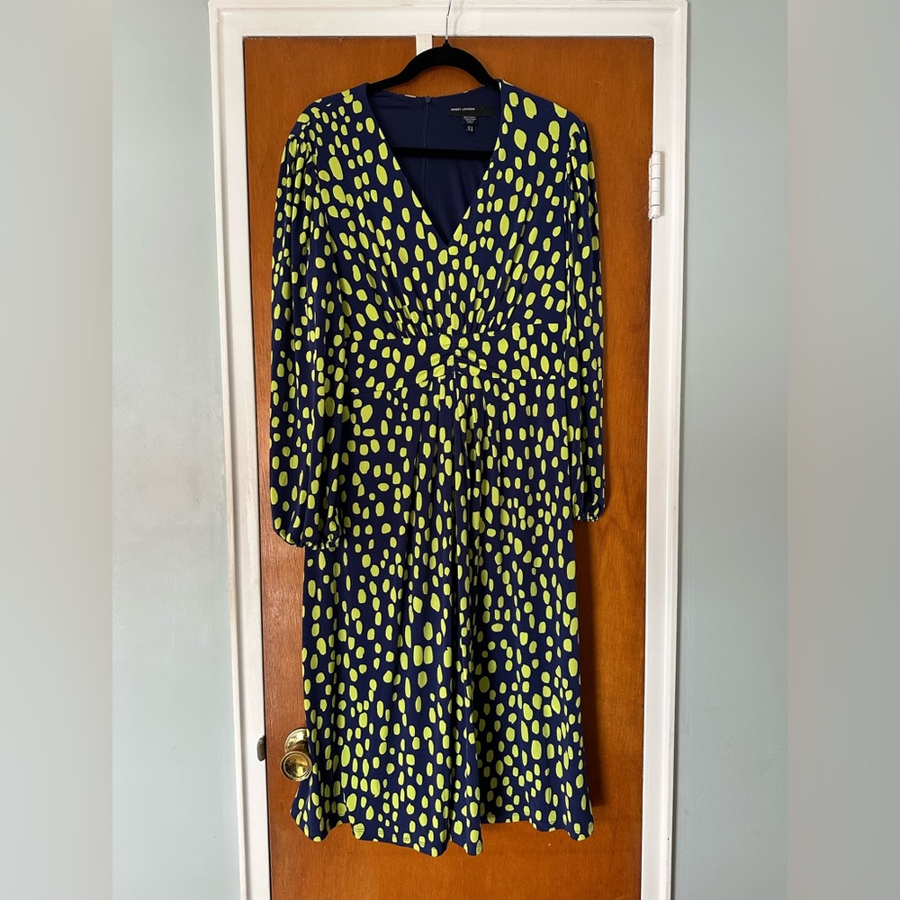 NWOT Maggy London Navy and Lime Long Sleeve Dress